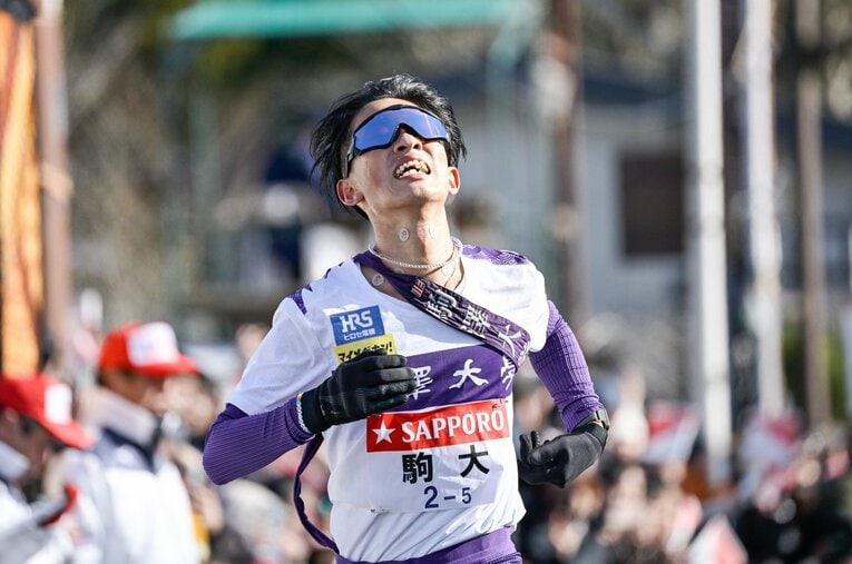 主力の故障者続出で、「ぶっつけ本番」で5区に投入された安原海晴。健闘したが青学大・黒田朝日の超人的な走りの前に駒澤大は大差をつけられた ／ photograph by Nanae Suzuki