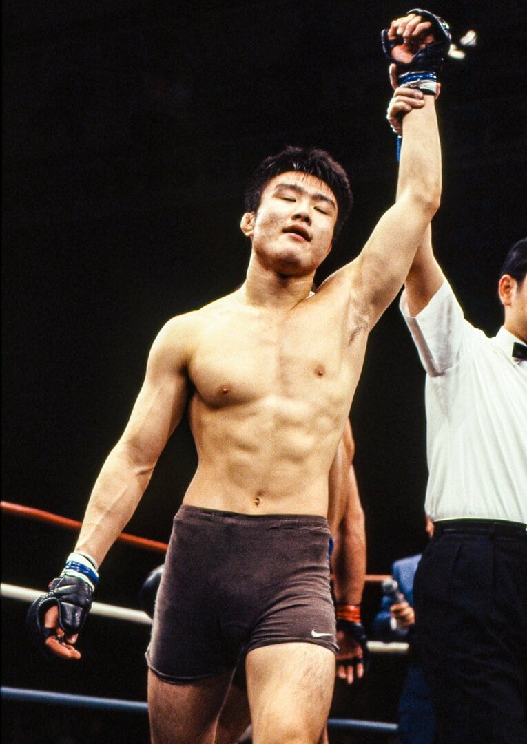 デビュー戦は3-0の判定勝ちだった