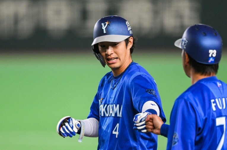 大きな成長を見せる度会に、筒香や牧ら先輩も大きな期待を寄せている ／ photograph by Nanae Suzuki