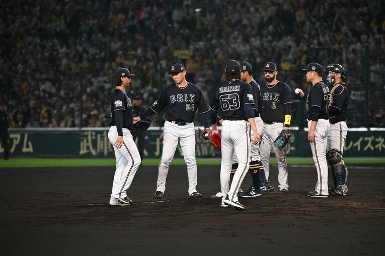 8回ピンチの場面で山﨑颯から宇田川にスイッチ　©︎Nanae Suzuki