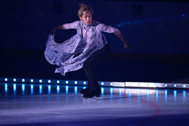 フレンズオンアイス　©Asami Enomoto