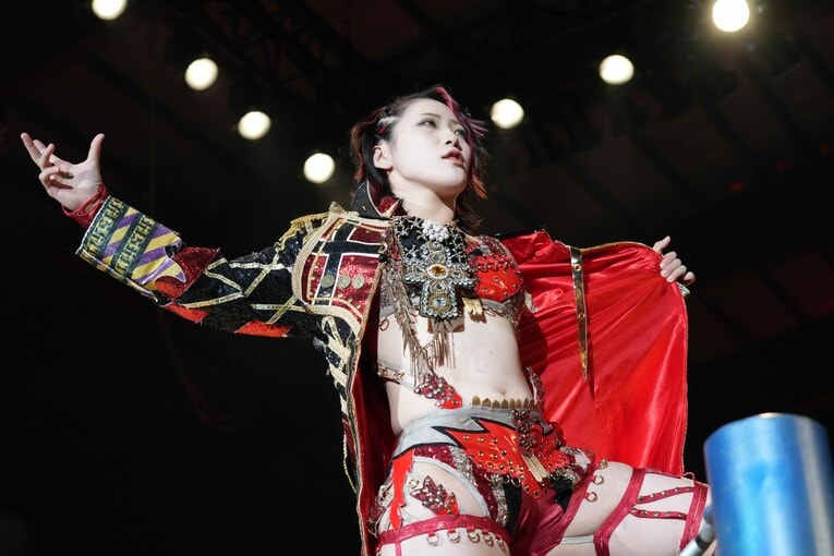 「林下詩美は強い。そのイメージを取り戻したい」王座陥落から1年弱…“カッコいい女”はスターダムの頂に返り咲けるのか《特別グラビア》(43)