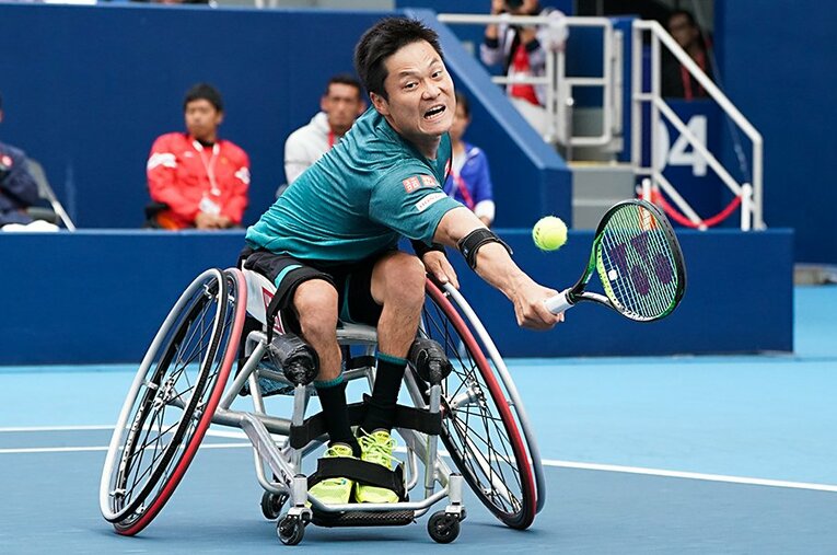 バックハンドとチェアワークを武器に世界トップ選手として戦う国枝慎吾。 ／ photograph by Moto Yoshimura