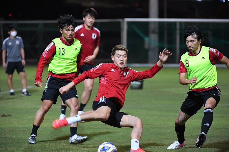 膝の怪我で戦線離脱していた堂安律はベトナム戦前に追加招集された　©JFA