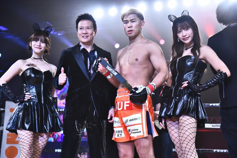 朝倉未来に勝利したYA-MAN　©RISE CREATION