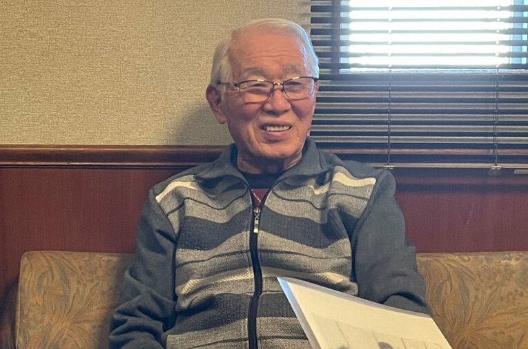 2023年1月、藤枝市でインタビューに答える杉山隆一。81歳のレジェンドの目に、現在の日本サッカー界はどう映っているのか ／ photograph by Koh Tanaka