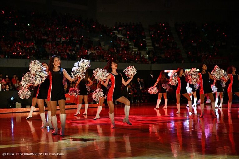 千葉ジェッツのチアリーダーズ「STAR JETS」“勝率100％”不敗神話の秘密を探る(9) ／ photograph by CHIBA JETS FUNABASHI/ PHOTO:JunjiHara