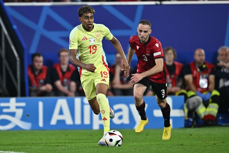 マラドーナ、メッシにも比較されるヤマルは、16歳にしてさらなる覚醒なるか　©Getty Images