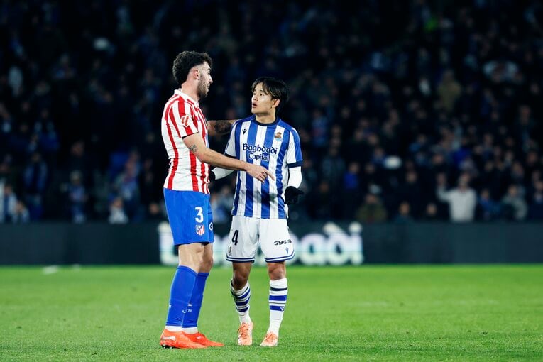 激しい攻防を見せたルジェーリと　©Daisuke Nakashima