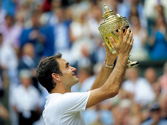 8度目のウィンブルドン制覇。フェデラーの勝因は「努力」。～唯一涙を