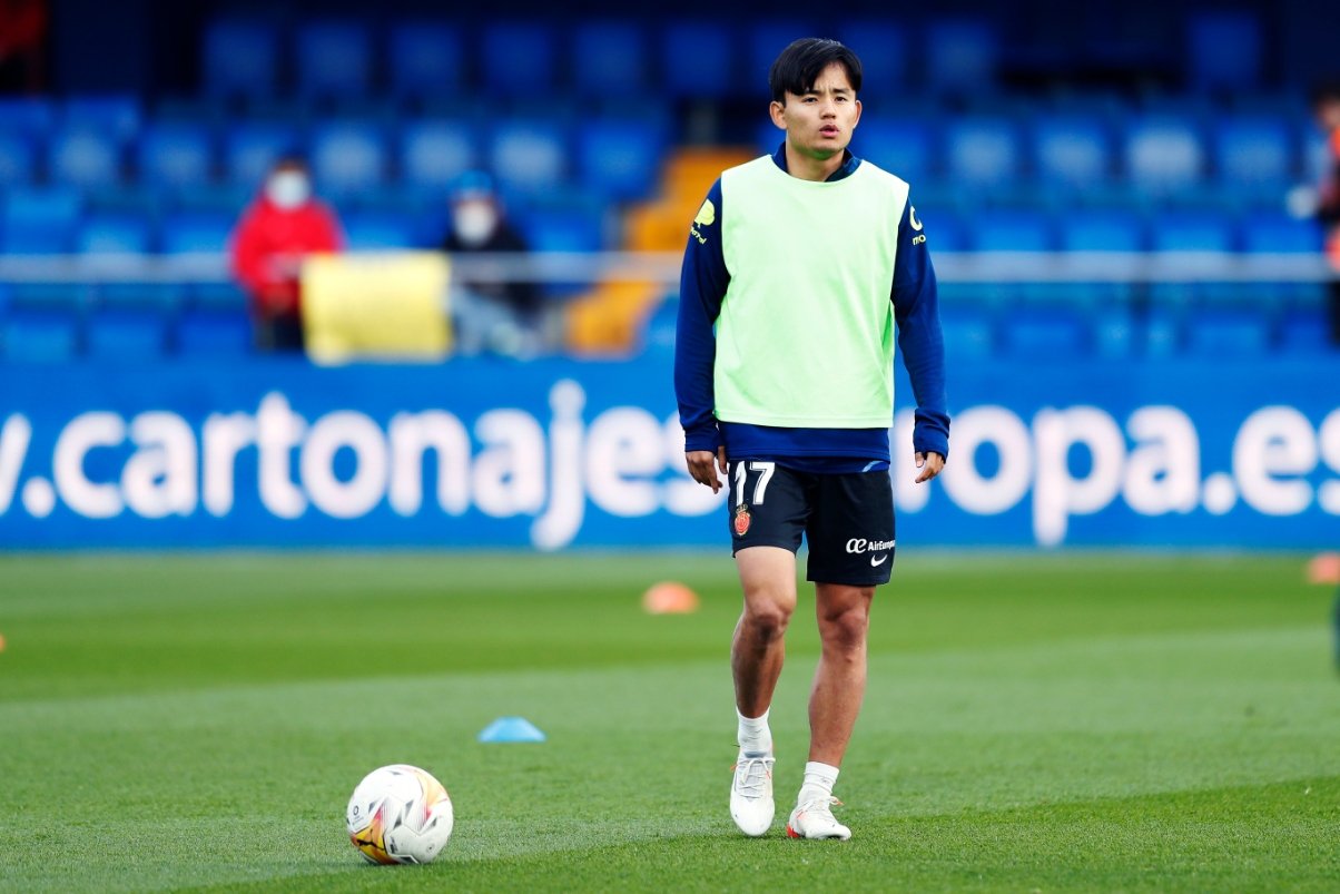 久保建英がエメリ戦術にハメられた 代表前の古巣ビジャレアル戦 撮影カメラマンが見た苦闘の要因 少年ファンはユニをおねだり Number Web Goo ニュース