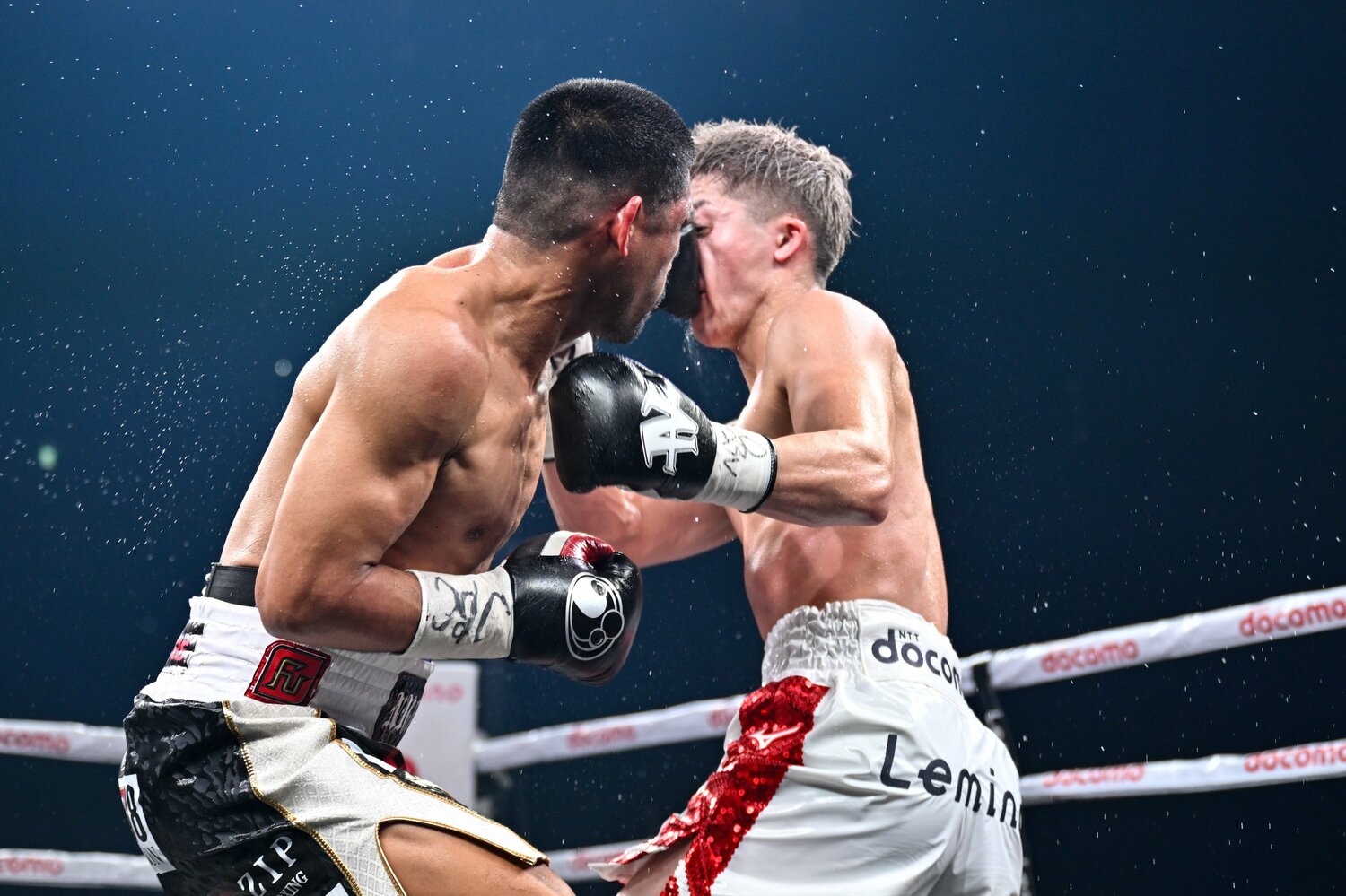 7ラウンドにはタパレスのジャブが井上の顔面に被弾するという珍しいシーンも　©︎Hiroaki Yamaguchi