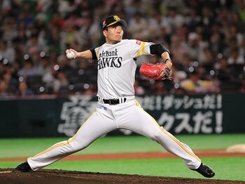 <Have a Dream 夢追い人の挑戦>千賀滉大が信じた己の投手人生。<Number Web> photograph by Ryoji Hanjo
