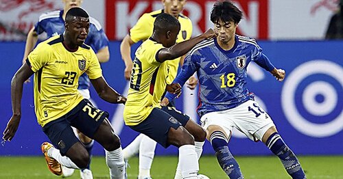 豪奢な Number - ジャマル・ムシアラを徹底解剖 Web ナンバー - 応援グッズ