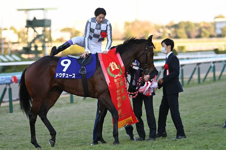 「毎年このレースが近づいてくると…」朝日杯FS“22回目の挑戦”で武豊（52）が悲願達成　“3番人気”だったドウデュースはなぜ勝てたのか？(22)