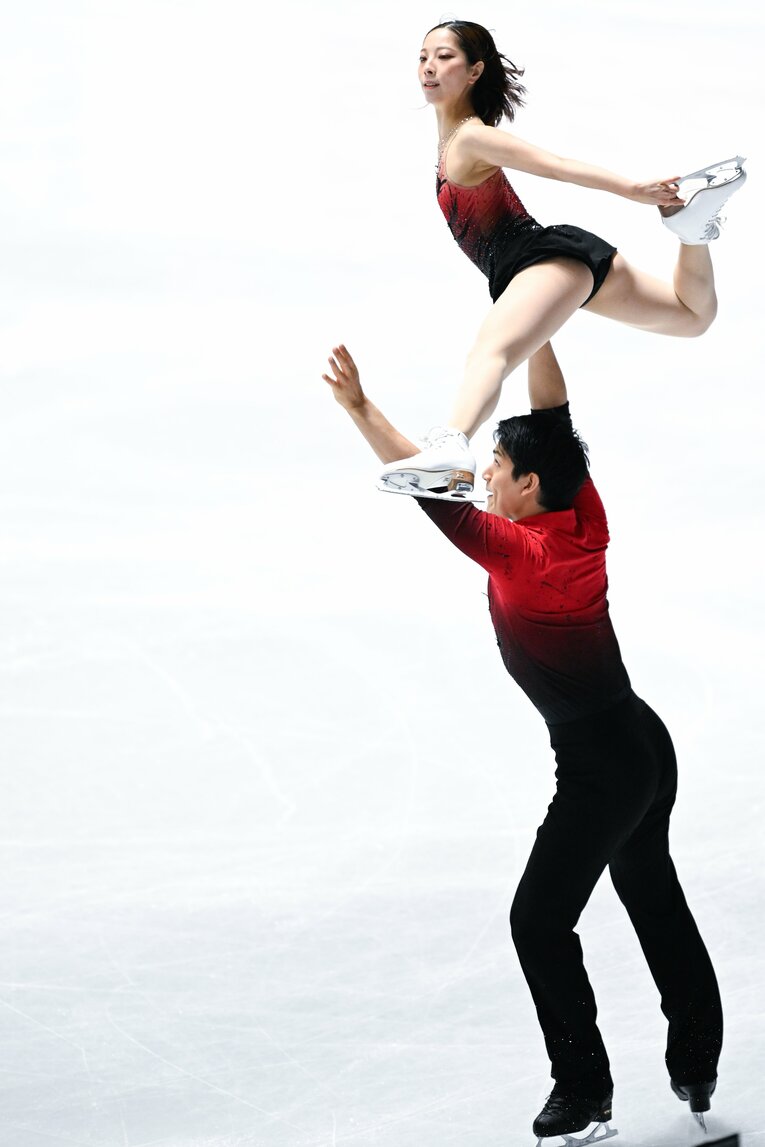 全日本選手権SP。三浦に左肩脱臼のアクシデントがあった【スワイプするとそのほかの写真もご覧になれます】　©Asami Enomoto