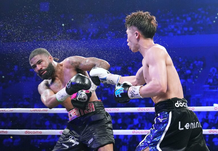 よろめくフルトン【2枚目／全2枚】　©Naoki Fukuda