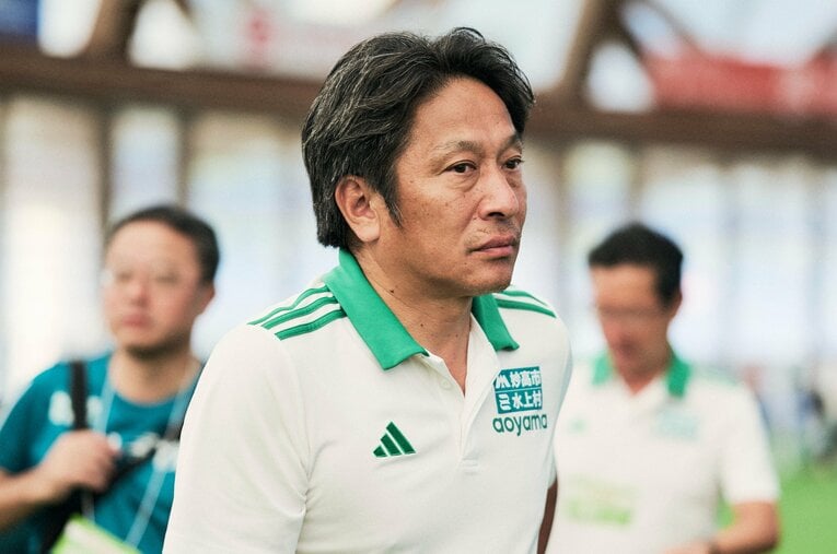 出雲駅伝で7位に終わり厳しい表情を見せる青学大の原監督　©Yuki Suenaga