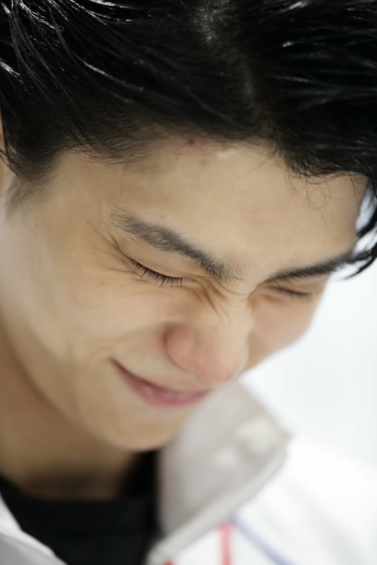 2019年全日本選手権、嬉しそうで悔しそうな表情を浮かべる羽生　©Tsutomu Takasu