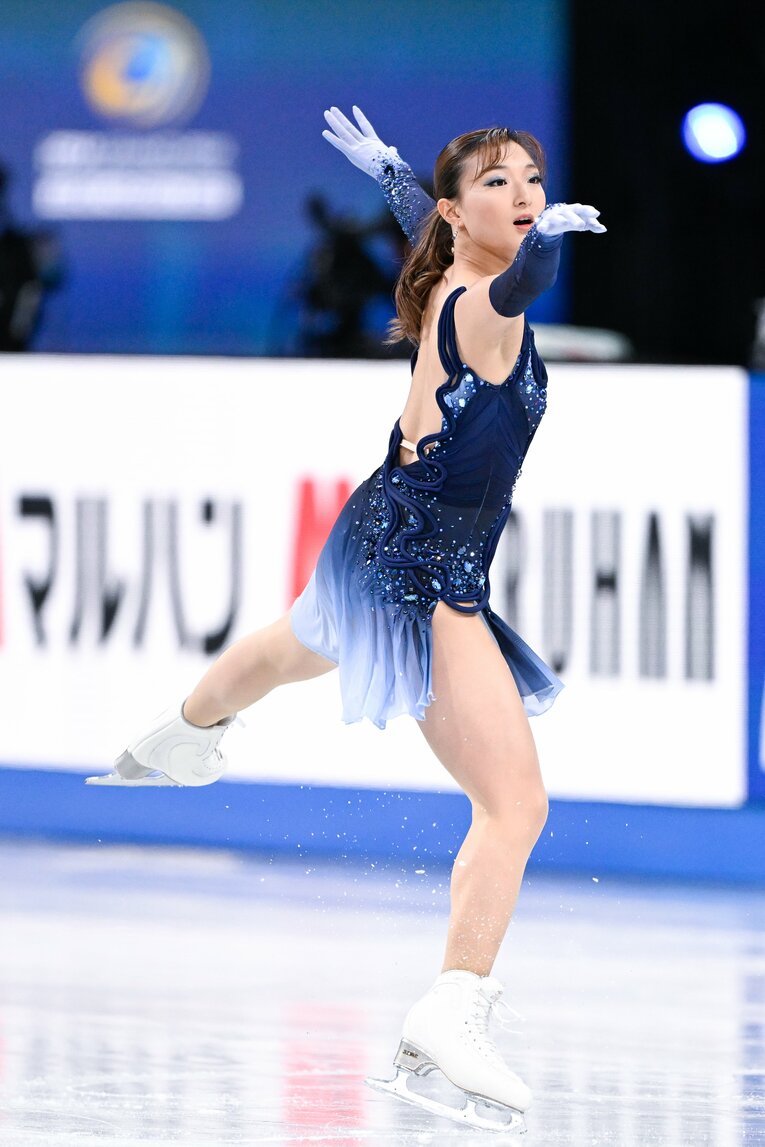 まさかの5位スタートとなったGPファイナルの坂本花織、SPの演技【スワイプするとそのほかの写真もご覧になれます】　©Asami Enomoto