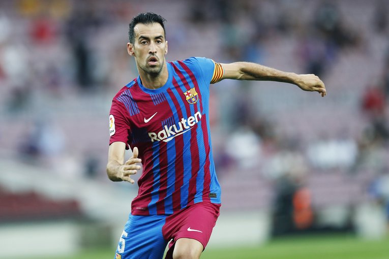 “メッシが去ったバルサとカンプノウ初戦”はどんな雰囲気だったか… 背番号10のファンと「前半10分のメッシコール＋ブーイング」〈現地撮影〉(18)