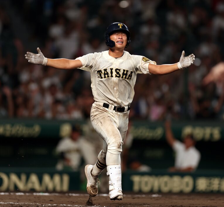 サヨナラ打を放った馬庭はこの表情　©JIJI PRESS