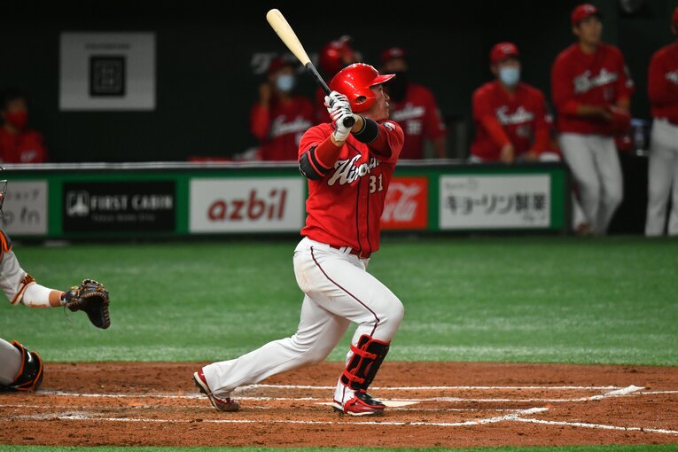 規定打席に達した坂倉将吾　©Hideki Sugiyama