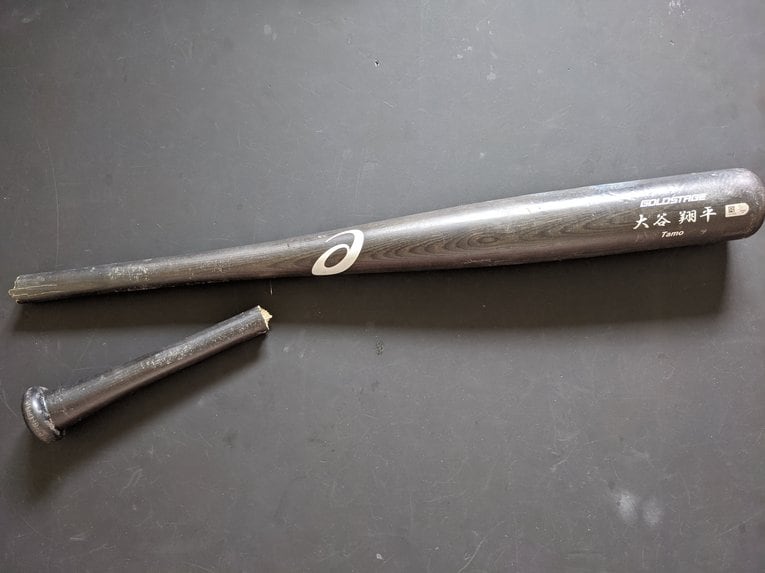 2018年に大谷が使用した“折れたバット”©Aki