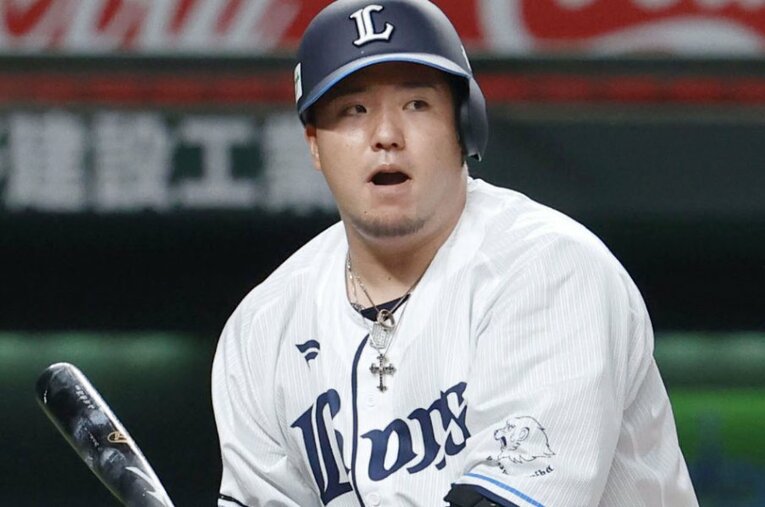 強制性交疑惑で不起訴処分が発表された西武・山川穂高に対して、球団は「無期限出場停止」処分を課した ／ photograph by KYODO