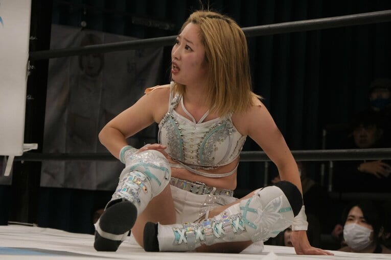 「自分以外はみんな敵だと…」うつ病を患った女子プロレスラーのその後…引退→復帰も経験した真白優希の思い「同じ病気の人たちにも試合を見てほしい」(83)