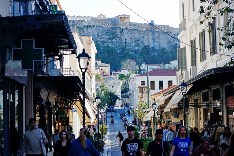 街中からもパルテノン神殿を目にすることができる　©Daisuke Nakashima