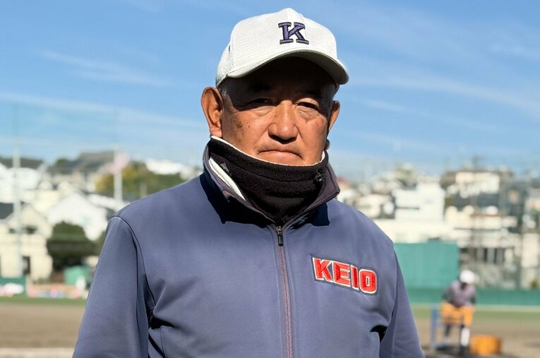 慶應大野球部・堀井哲也監督 ©Yuji Yanagawa