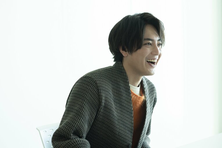 “阪神が好きすぎる俳優”間宮祥太朗28歳が語る、初始球式のウラ話「どんな球を投げるかより、いかに礼儀正しくするか」(3)