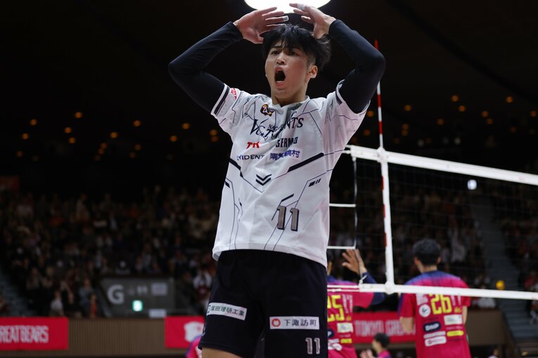 清風高校、明治大学とキャリアを歩んできた工藤有史（24歳）。2025年度の日本代表登録メンバーにも名を連ねた　©︎SV.LEAGUE