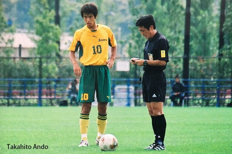 本田圭佑を象徴するプロ初ゴール。マラドーナに学んだ強烈な自己主張。(4)