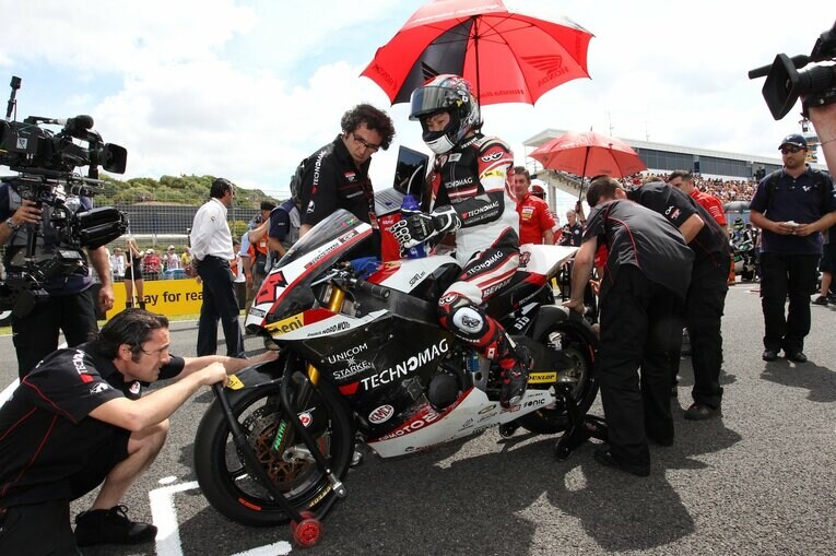 photograph by Satoshi Endo