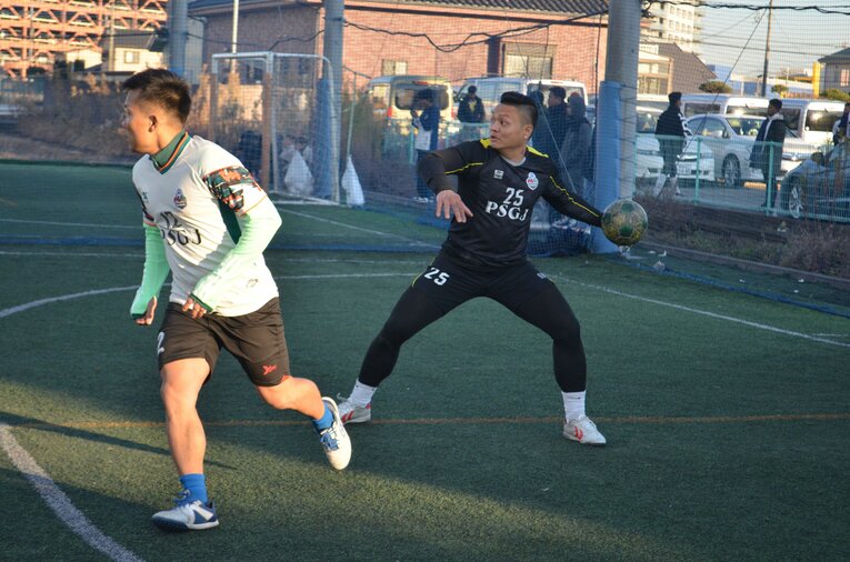 元ミャンマー代表の亡命キーパー、ピエリアンアウンさんのプレー　©︎Takashi Kumazaki