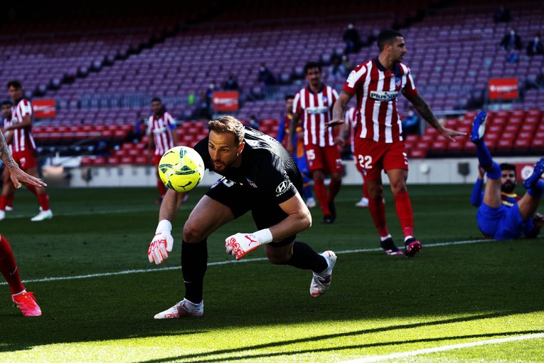 オブラクが冷静にセービング©Daisuke Nakashima