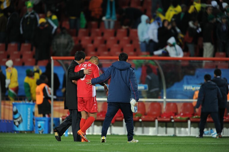 2010南アフリカワールドカップ、ブラジル戦にて　©Kaoru Watanabe/JMPA