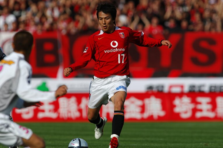 【長谷部誠の輝かしいキャリア】2005年のJリーグで　©BUNGEISHUNJU