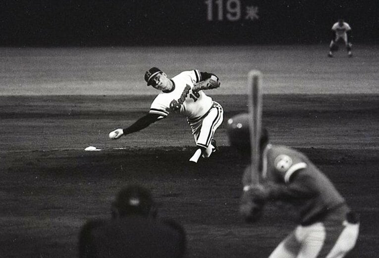 「日本シリーズ男」として知られたアンダースローの足立光宏　©JIJI PRESS