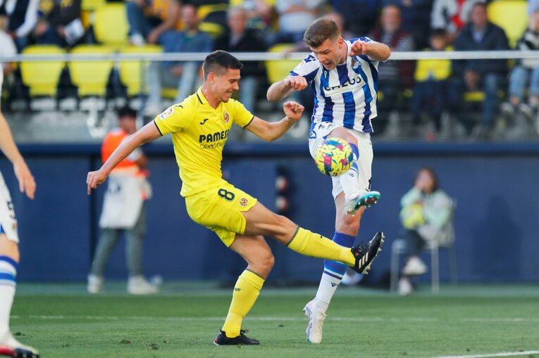 「久保建英とシルバが絡めば何かが起こる」でも2人の代わりは…不調ソシエダで奮闘“タケのクロスバー直撃弾、古巣選手との旧交”を撮った(24)