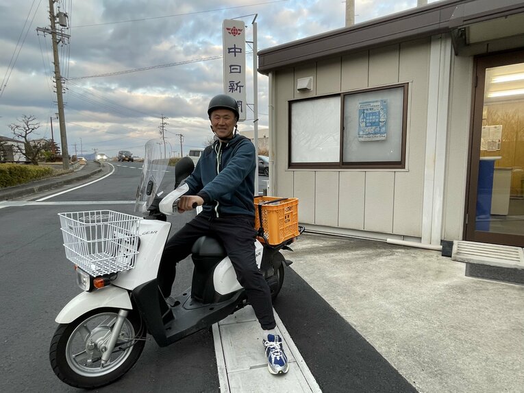 【仕事風景】新聞販売店でオーナーを務める元中日・前原博之さん　©NumberWeb