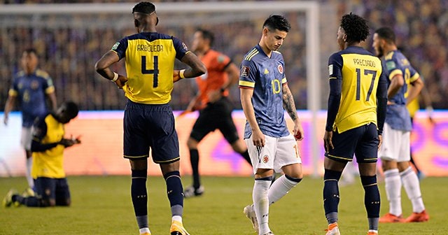 W杯南米予選がカオス 恥を知れ とハメスらに批判の嵐 コロンビアが 暴風雨 エクアドルに1 6惨敗 海外サッカー Number Web ナンバー W杯南米予選がカオス 恥を知れ とハメスらに批判の嵐 コロンビアが 暴風雨 エクアドルに1 6惨敗 海外サッカー Number Web ナンバー
