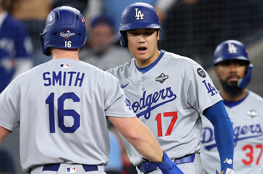 「オオタニにもう1打席!」マンシーもスミスも…“驚愕の75.7%”大谷翔平、山本由伸だけでない崖っぷちのWS連覇ヒーロー「惜しいのはロハスが」