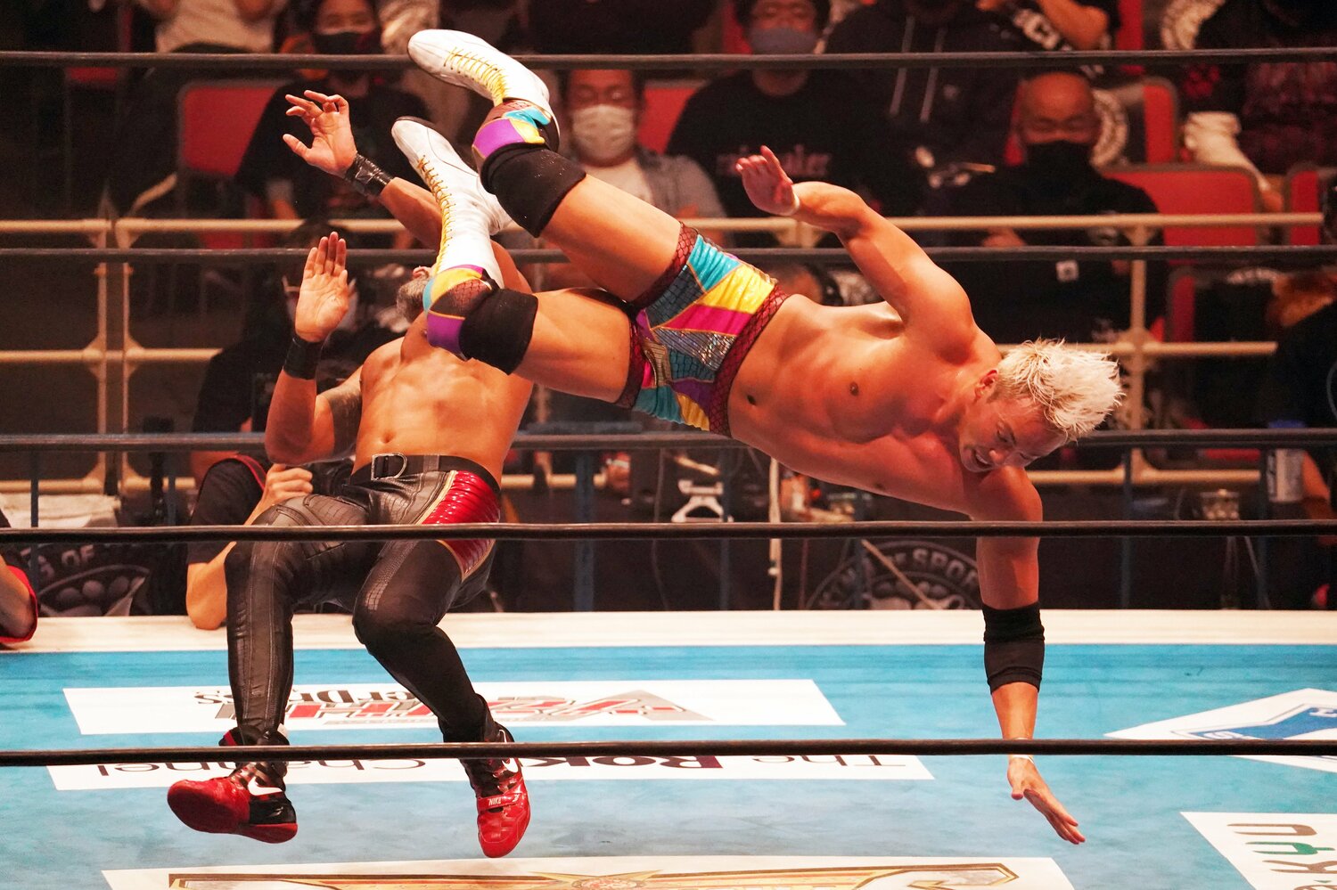 オカダ・カズチカはタマ・トンガを撃破。鷹木への挑戦権利証を死守した