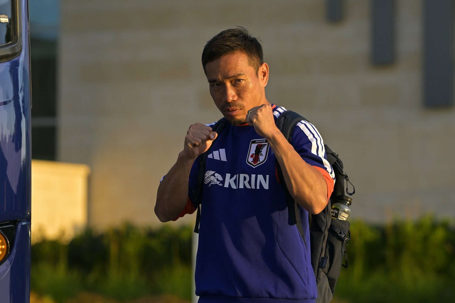 試合翌日、長友の口からは重い言葉が ©Koki Nagahama/JMPA