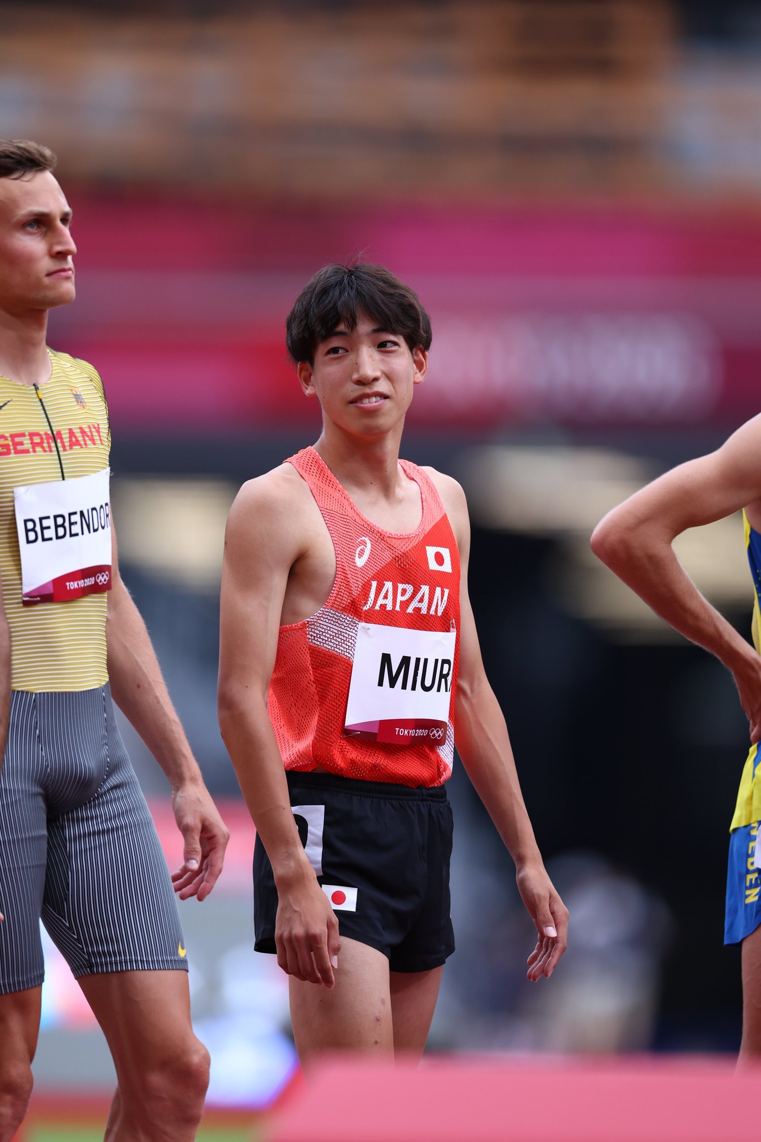 予選スタート直前の三浦 ©JMPA