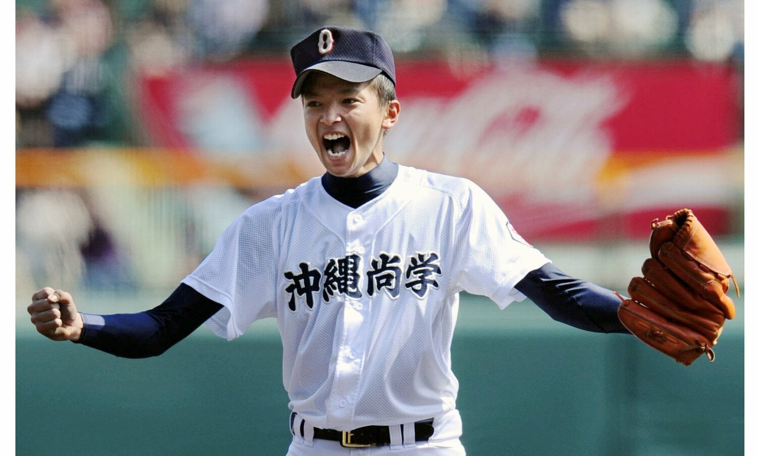 2008年、沖縄尚学はエース東浜巨（現ソフトバンク）を擁して、2度目のセンバツを制覇 ©KYODO