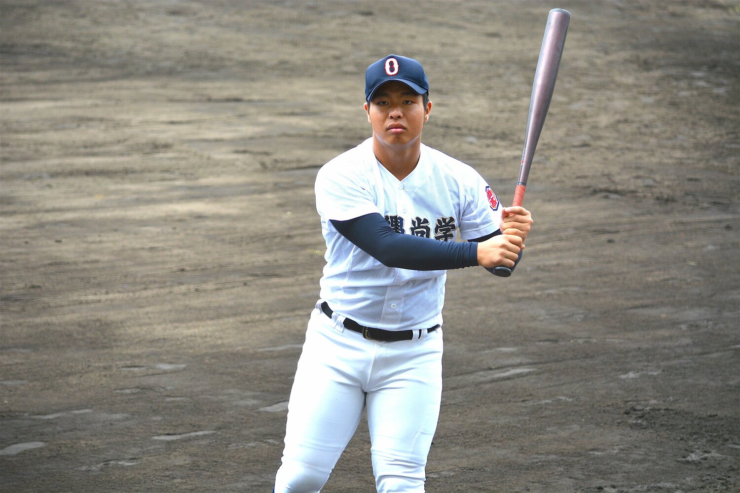 打撃力も併せ持つ末吉良丞を比嘉公也監督はDHとして起用した　©Takarin Matsunaga